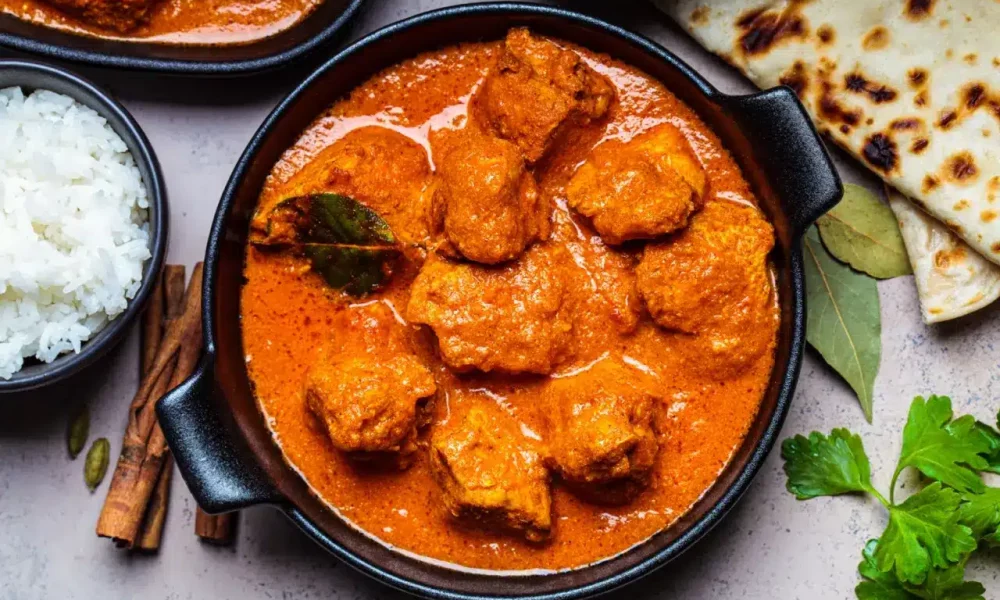 Chicken tikka masala and white rice